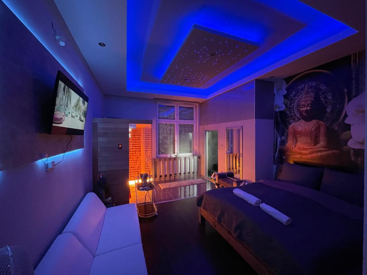 Hostel Rooms Ντέμπρετσεν Εξωτερικό φωτογραφία