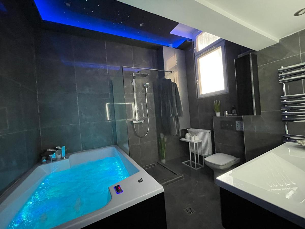 Hostel Rooms Ντέμπρετσεν Εξωτερικό φωτογραφία