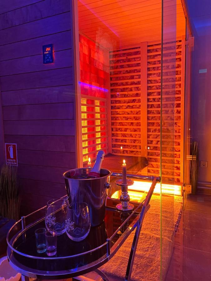 Hostel Rooms Ντέμπρετσεν Εξωτερικό φωτογραφία