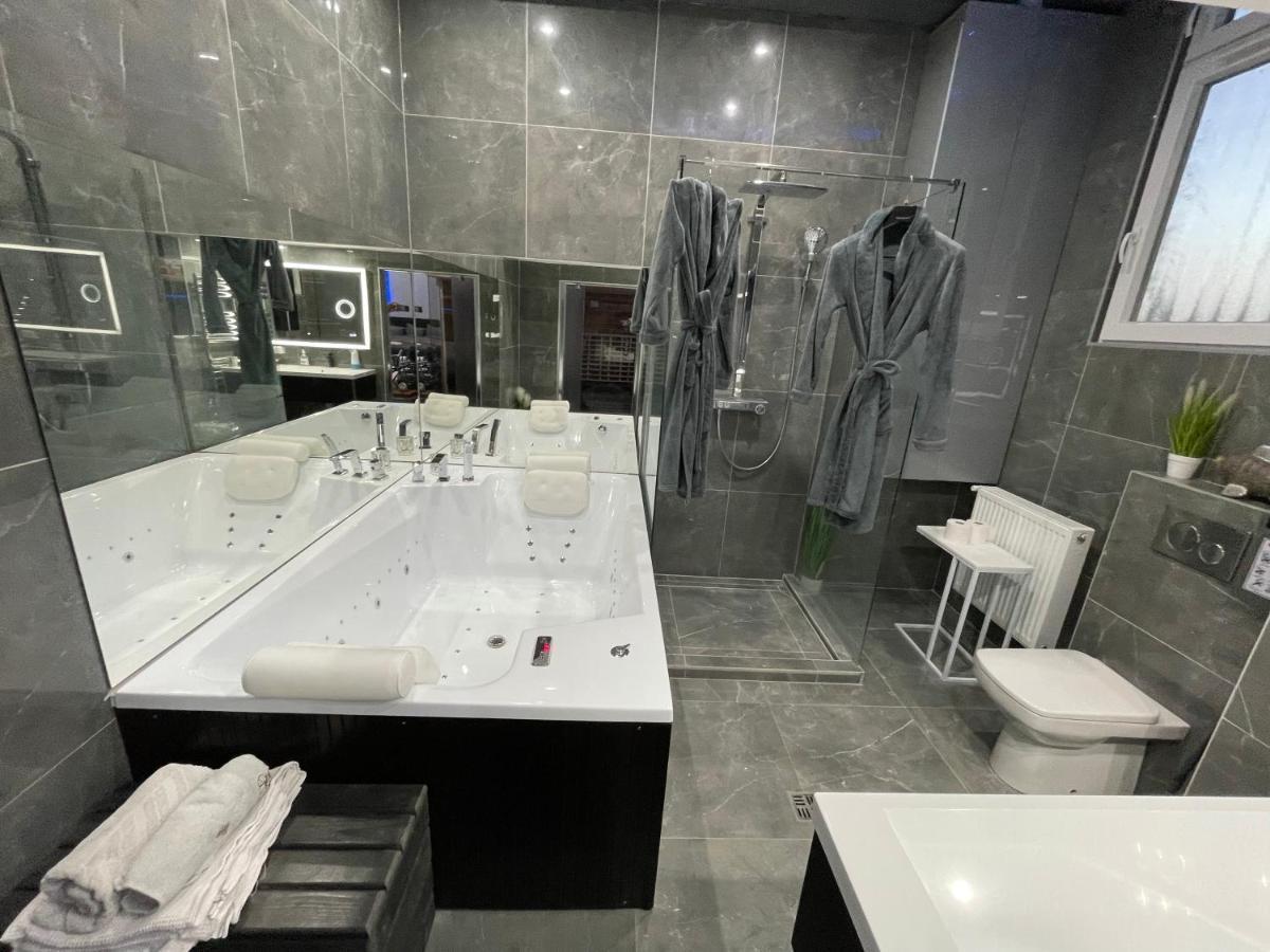Hostel Rooms Ντέμπρετσεν Εξωτερικό φωτογραφία